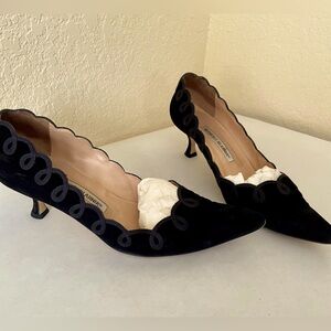 Manolo Blahnik Black Suede Kitten Heels. No flaws, gently used, good condition.